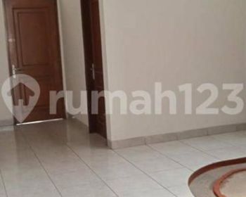 Disewakan Rumah di Jalan Utama Kopo Permai