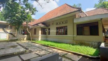 Rumah Belanda Jalan Utama Riau Kota Bandung