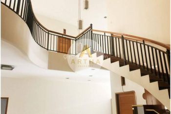 Rumah minimalis di komplek batununggal Bandung