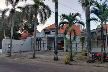 Rumah Usaha cocok utk Cafe,kantor