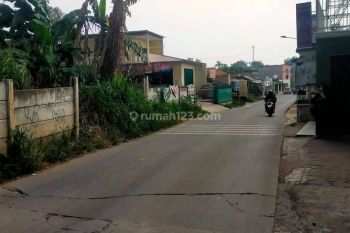 Kavling bentuk lebar belakang . Jalan utama