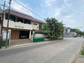 RUMAH AREA WIJAYA KEBAYORAN BARU JAKARTA SELATAN
