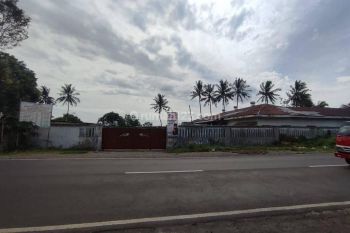 Dijual Atau Disewakan Gudang Lokasi Strategis di Pinggir Jalan