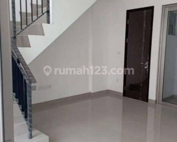 Disewakan 8x12.5m Pik2 Tahap 1 HADAP SELATAN