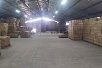 Gudang 2 lt 15 x 44 m2 luas 660 m2 di Daan Mogot acess container 40 feet, nego