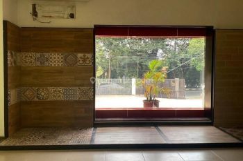 Disewakan Rumah Dan Tempat Usaha di S.parman Semarang