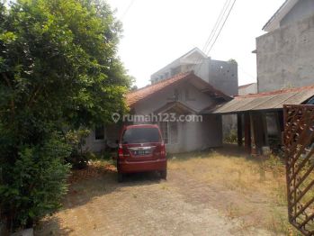 Rumah Tua Hitung Tanah Saja di Lokasi Okedi Jakarta Selatan