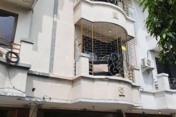 RUKO TERAWAT 3-1/2 LANTAI di KENJERAN