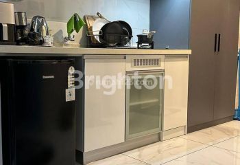 APARTMENT SKY HOUSE ALAM SUTERA STUDIO FULL FURNISHED HIGH FLOOR SIAP HUNI