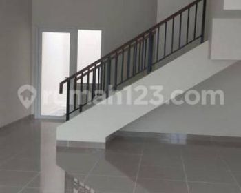 Ruko Strategis Lokasi Jalan Boulevard di Goldfinch Gading Serpong