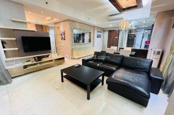 2 BR Private Lift Ritz Kemang Village 144 m²