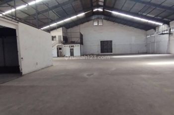 Gudang SEWA di INDUSTRI PAKIS MANGLIAWAN