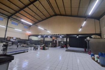 Disewa Gudang Siap Pakai strategis di Taman Kopo Indah 2