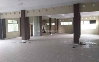 Dijual Ruko Luas dengan Basement di Jl AM Sangaji Sleman Yogyakarta