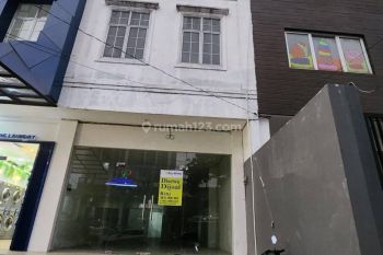 Dijual Ruko 3,5 Lantai Dengan Rooftop di Lokasi Ramai di Lokasi Strategis Dekat