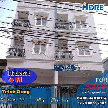 Rumah Bentuk Ruko di Jalan Ramai Teluk Gong