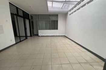 Disewakan rumah di Komplek sumber sari kota Bandung