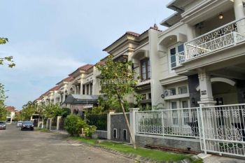SIAP HUNI Disewakan Rumah 2 LT Central Park A.Yani FULL FURNISH