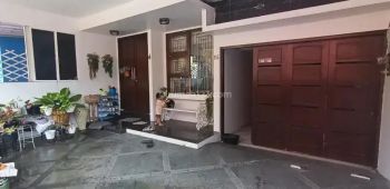 Rumah Semi Komplek, 200 Meter Ke Jalan Raya Utama