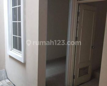 Disewa rumah green lake city