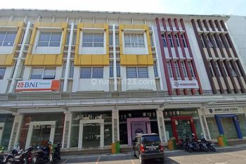 Ruko Emerald 3 lantai di Summarecon Bekasi Jawa Barat
