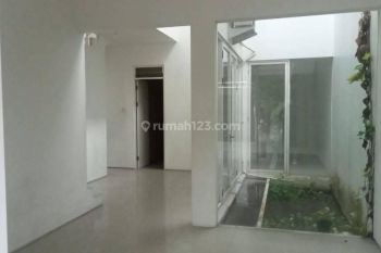 Rumah Royal Residence Disewakan 55 Jt