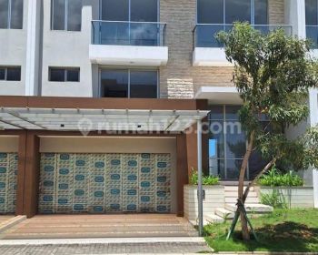 DISEWAKAN CEPAT .. RUMAH BRAND NEW MANHATTAN PIK 2 , CLUSTER ELITE FASILITAS