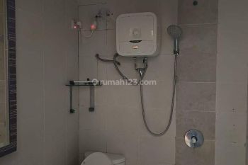 J Disewakan Rumah 9x15 M2 Puri Mansion