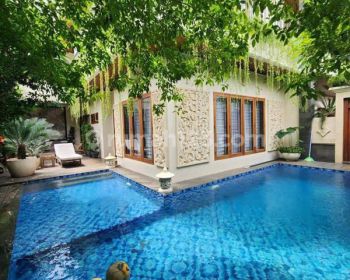 Rumah mewah design modern furnished siap huni di Lebak bulus