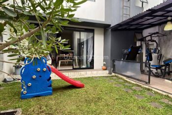 Dijual Rumah Cantik di Kota Baru Parahyangan Bandung