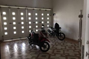 RUMAH DI KAWASAN EKSKLUSIF BUAH BATU REGANCY