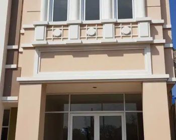 DISEWAKAN RUKO PARAMOUNT VILLAGE 2 LANTAI BAGUS SIAP PAKAI DEKAT PUSAT