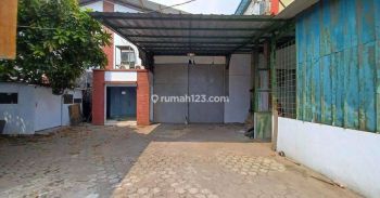 Gudang di Kav Dpr, Luas Tanah 1100 M². Hgb, Masuk Container, Mura