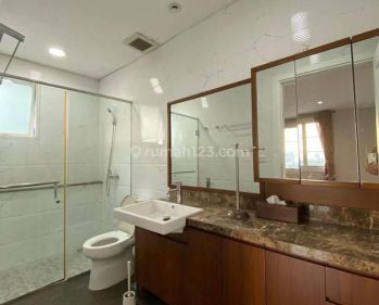Apartemen French Walk MOI Unit Renovated Full Furnished Bagus