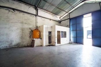 GUDANG DI MARGOMULYO PERMAI