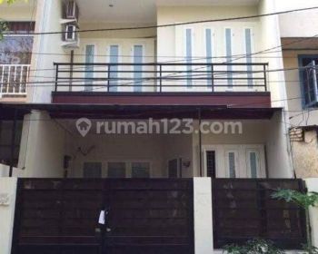 Rumah 2 Lantai di Muara Karang, Jakarta Utara