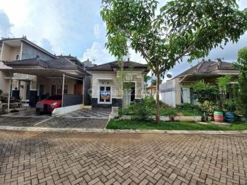 Rumah di BSB SHM Butuh Renovasi