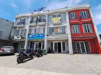 Ruko 3Lt, Hdp Timur, Siap Huni, Lok. Strategis di Jl. Lingkar Timur, Serpong TOL