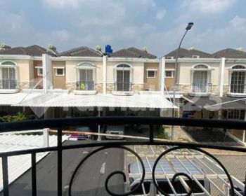 Disewa rumah green lake city dengan fasilitas nyaman