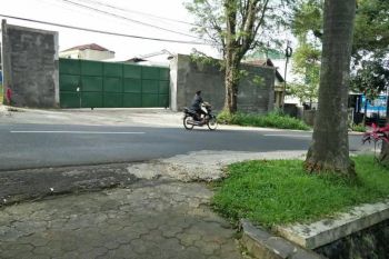 Ruang Usaha Cocok Untuk Gudang Dan Kantor Di Raya Prigen-pandaan, Strategis