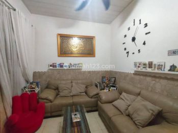 Disewakan Rumah Nyaman di Rawamangun, Dekat Ke Mana mana