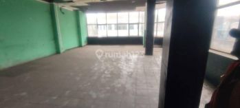 Ruang Usaha Tengah Kota di Jalan Dewi Sartika, Bandung