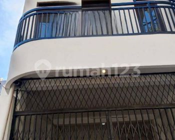 Rumah 2 Lantai Baru Minimalis di Rawamangun Jakarta Timur