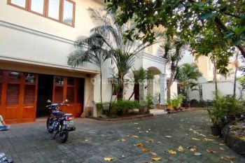 Rumah Bagus Siap Huni SHM di Kemang, Jakarta Selatan