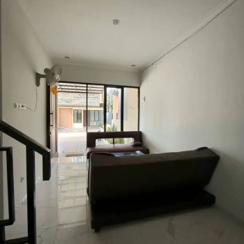 Rumah 2 lantai 700Jt-an di Kranggan Dekat Watermark