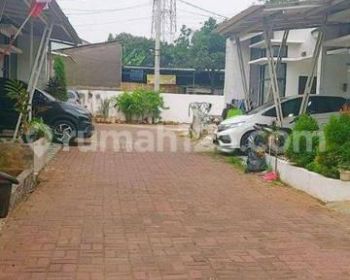Rumah 1 1/2 lantai bebas banjir Jatisari Bekasi