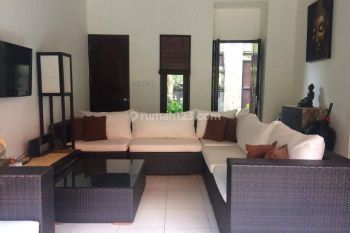 f o r r e n t Monthly Rumah Bagus 2 Lantai di Taman Sari FBP64