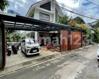 Rumah Mewah Ada Lift Dan Kolam Renang Halaman Luas Kebayoran Baru