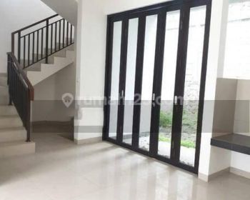 Rumah 2 Lantai Siap Huni Duta Vista Dekat Tol Pasteur Geger Kalong