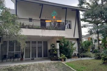 Rumah 3 lantai siap huni lingkungan asri dalam cluster BSD